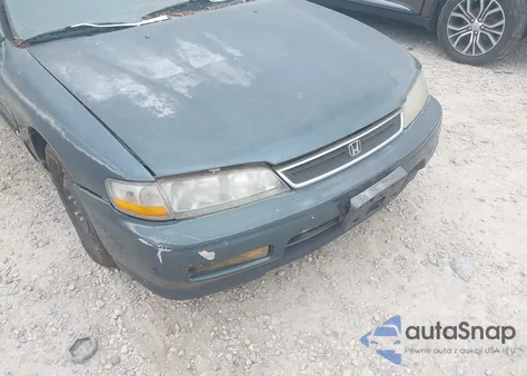 1996 Honda Accord Lx/Ex from USA, damaged, VIN 1HGCD5635TA130498